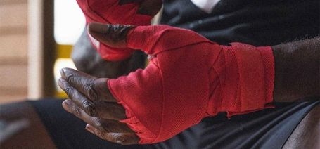 Slik binder du håndbindene dine før boksing